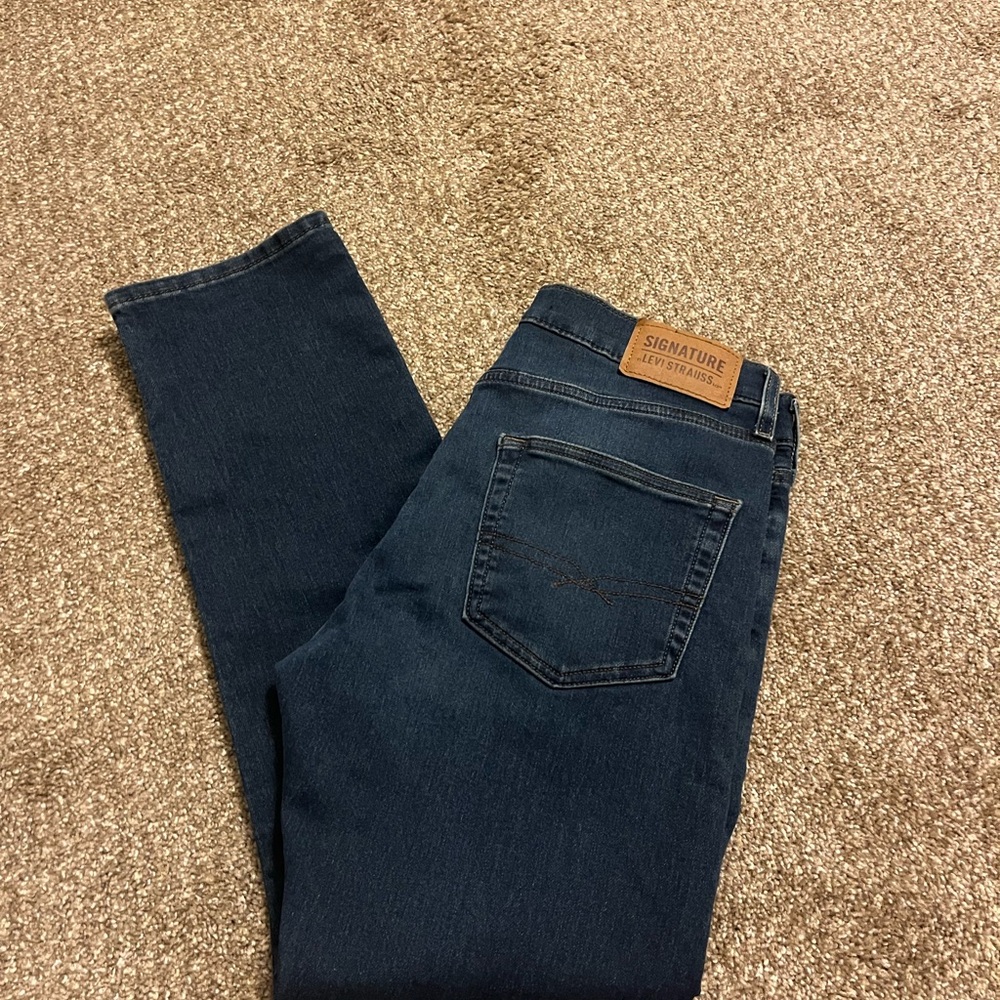 Signature Levi Strauss Dark soft  Blue Jeans
